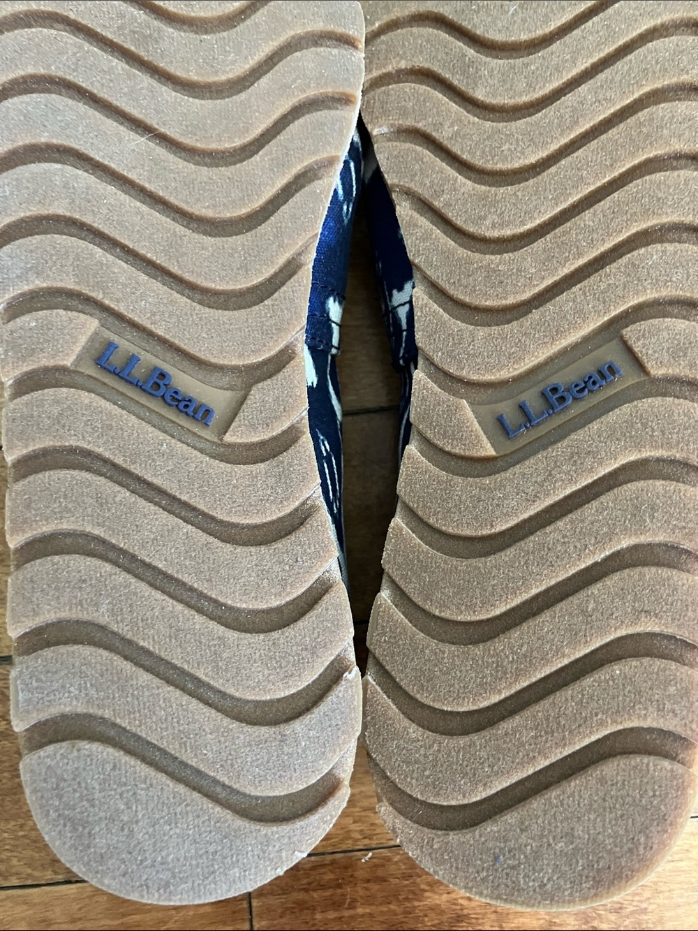 Navy White Ikat Print Canvas Slip On L.L.Bean Womens 7 M Shoes - Picture 11 of 14